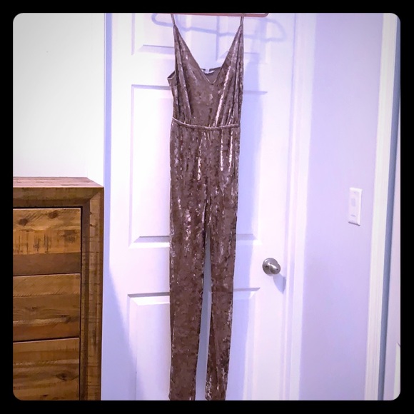 Bb Dakota Crushed Velvet Pink Jumpsuit Cassandra - Picture 5 of 9
